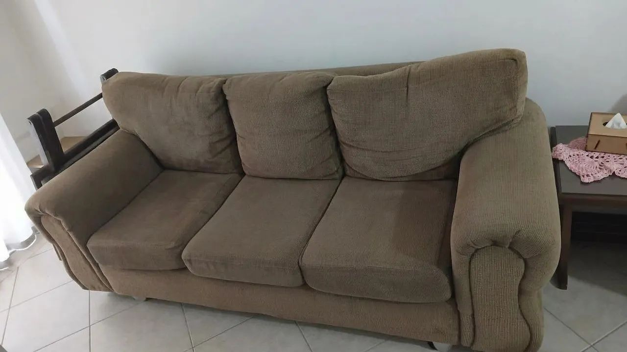Sofá 3 lugares 