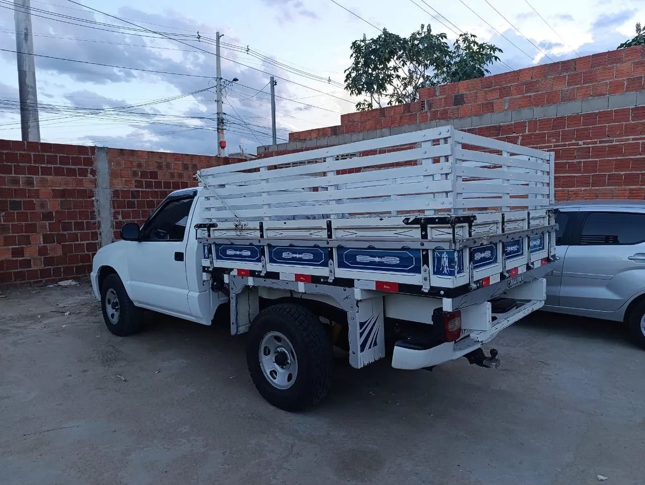 FRETES em CAMINHONETE 