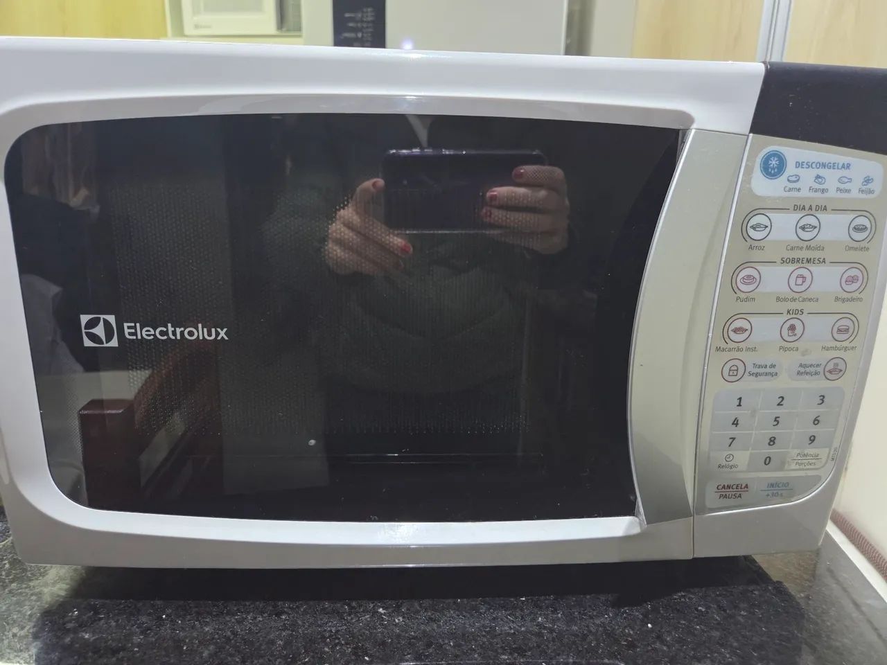Microondas electrolux cor branco 