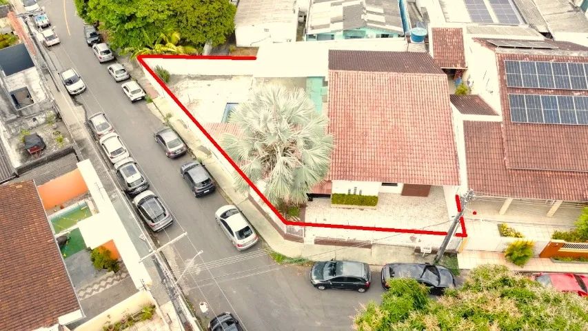 Conjunto Manauense, Imóvel Comercial, Esquina. 8 Salas, Piscina e Estacionamento.