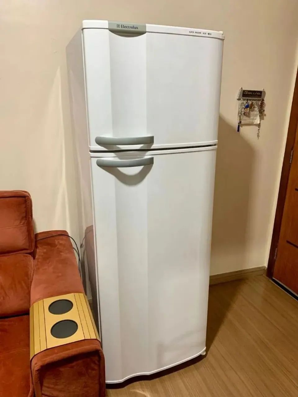 Geladeira Electrolux 380 litros degelo seco. Semi nova