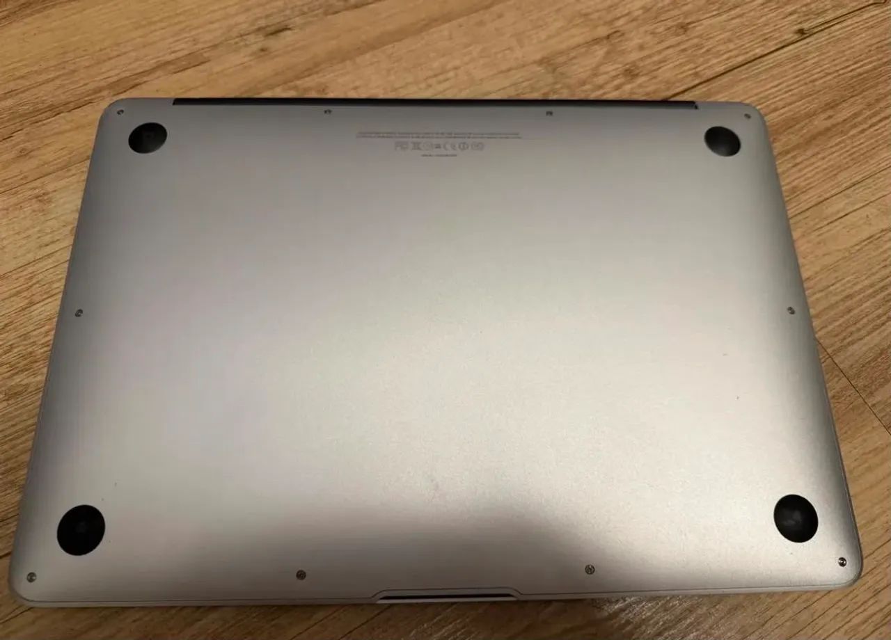 MacBook Air 13? Mid (A1369)  - Foto 3