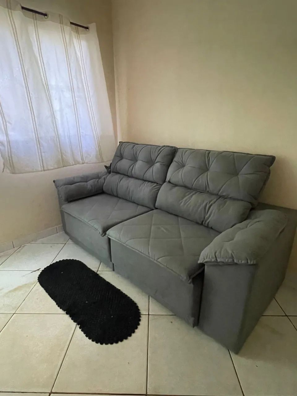 Sofa retrátil semi NOVO 