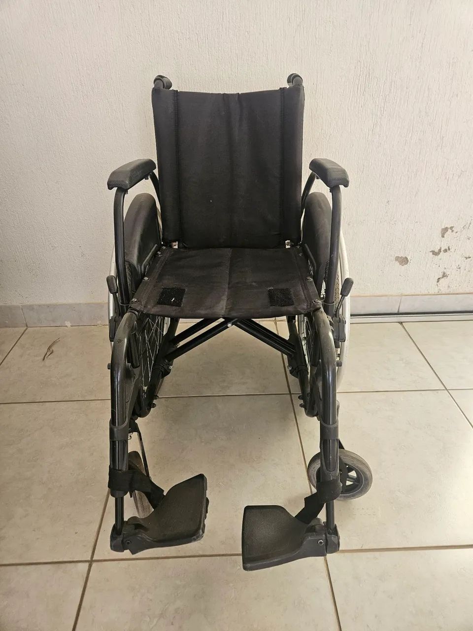 Cadeira de Rodas - Foto 3