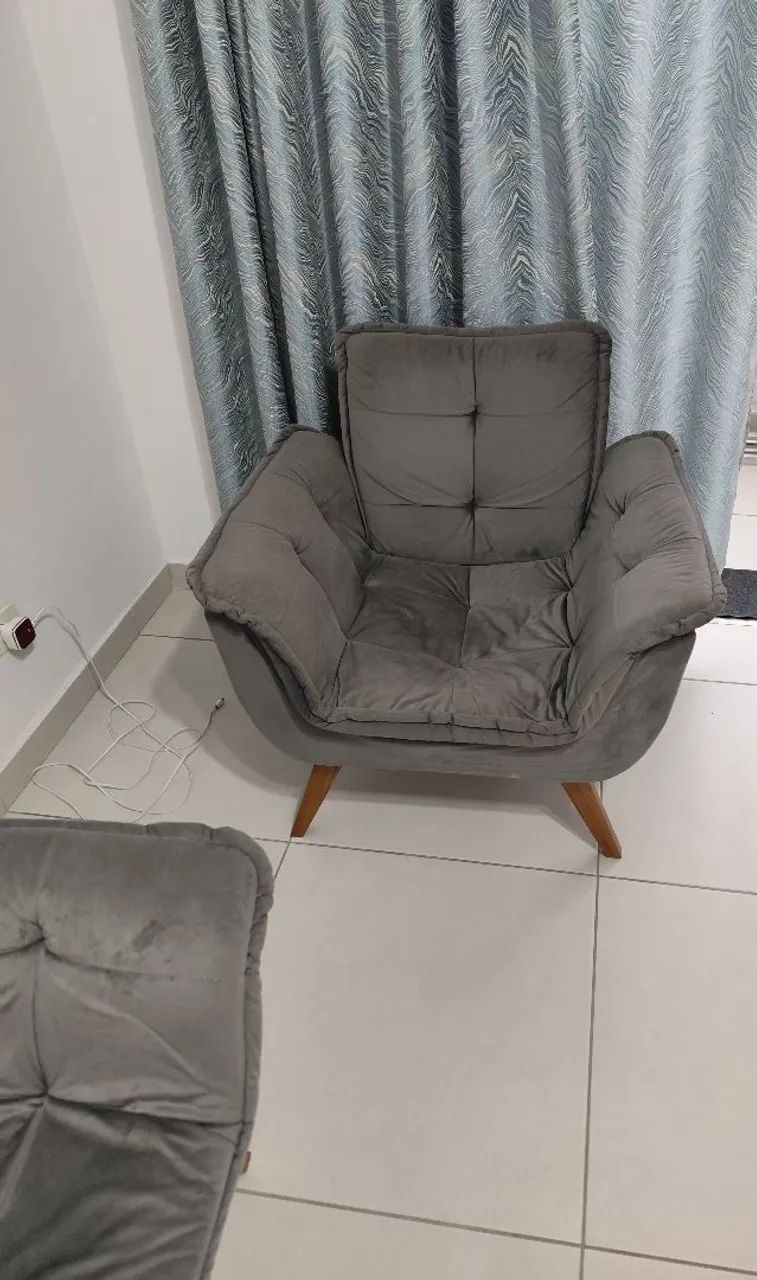 Poltrona 2 PCs cadeira decorativa pés palito cinza - Foto 2