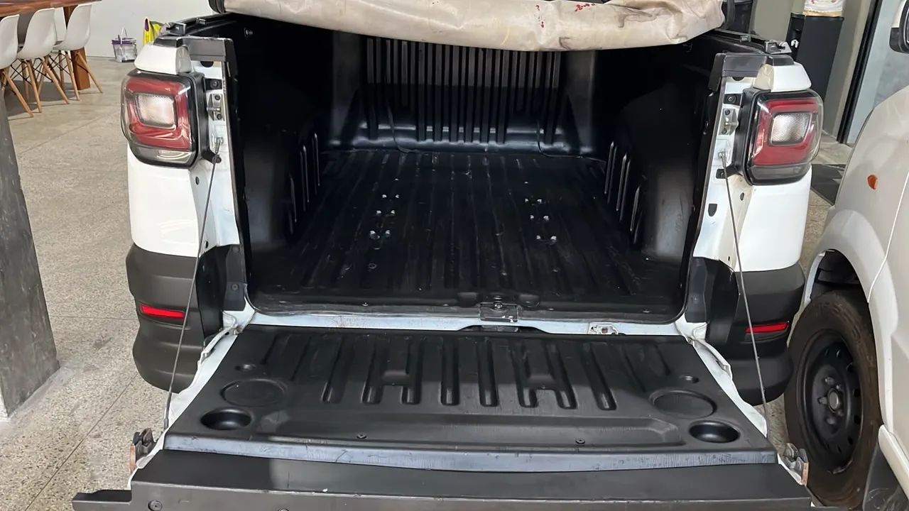 Fiat Strada Endurance 1.4 Flex 8V CS Plus 2022 - Foto 2