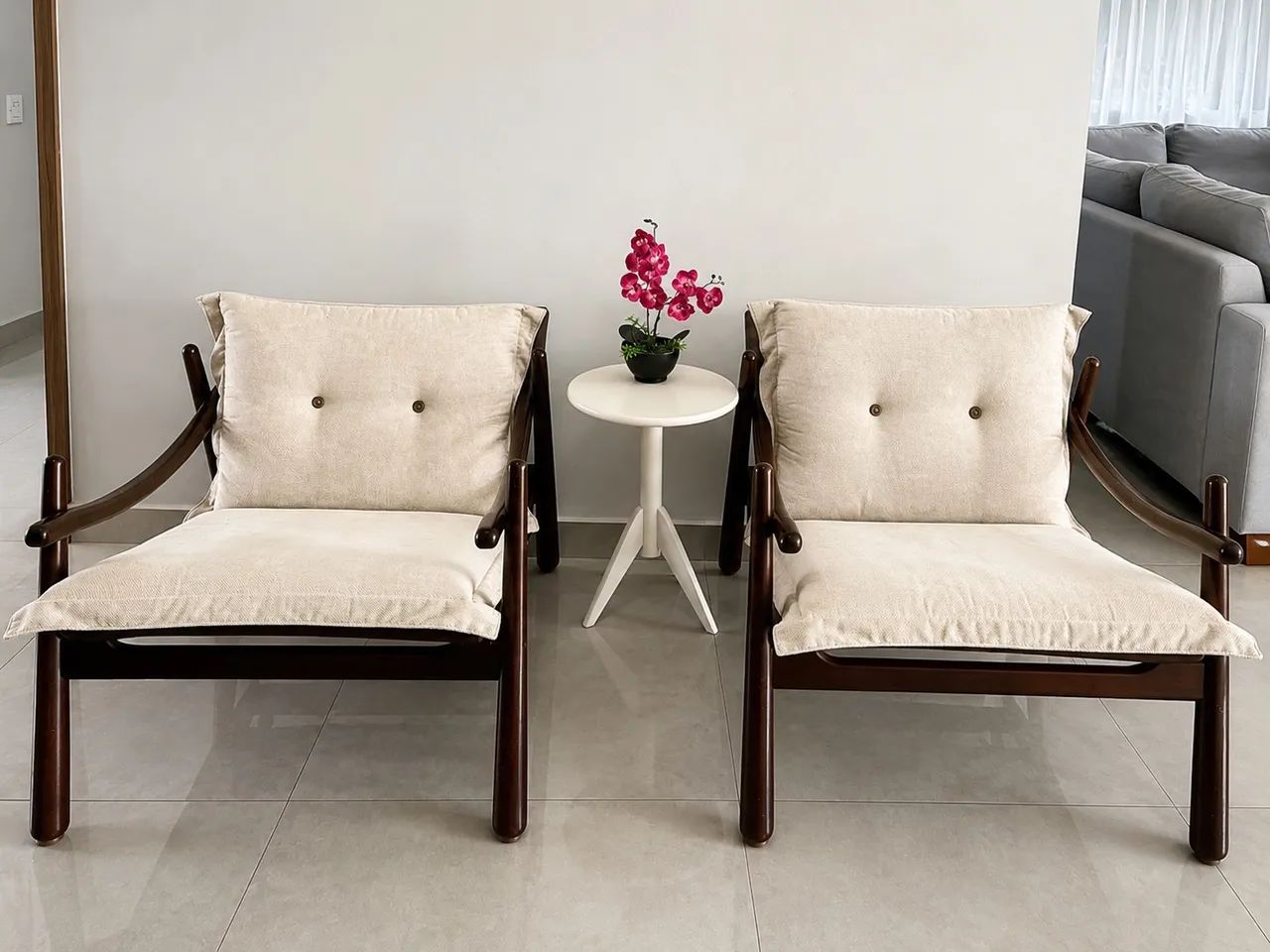Poltrona Individual Assinada por Designer - Foto 2