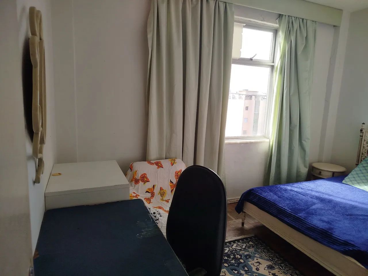 Alugo quarto mobiliado no centro  - Foto 5