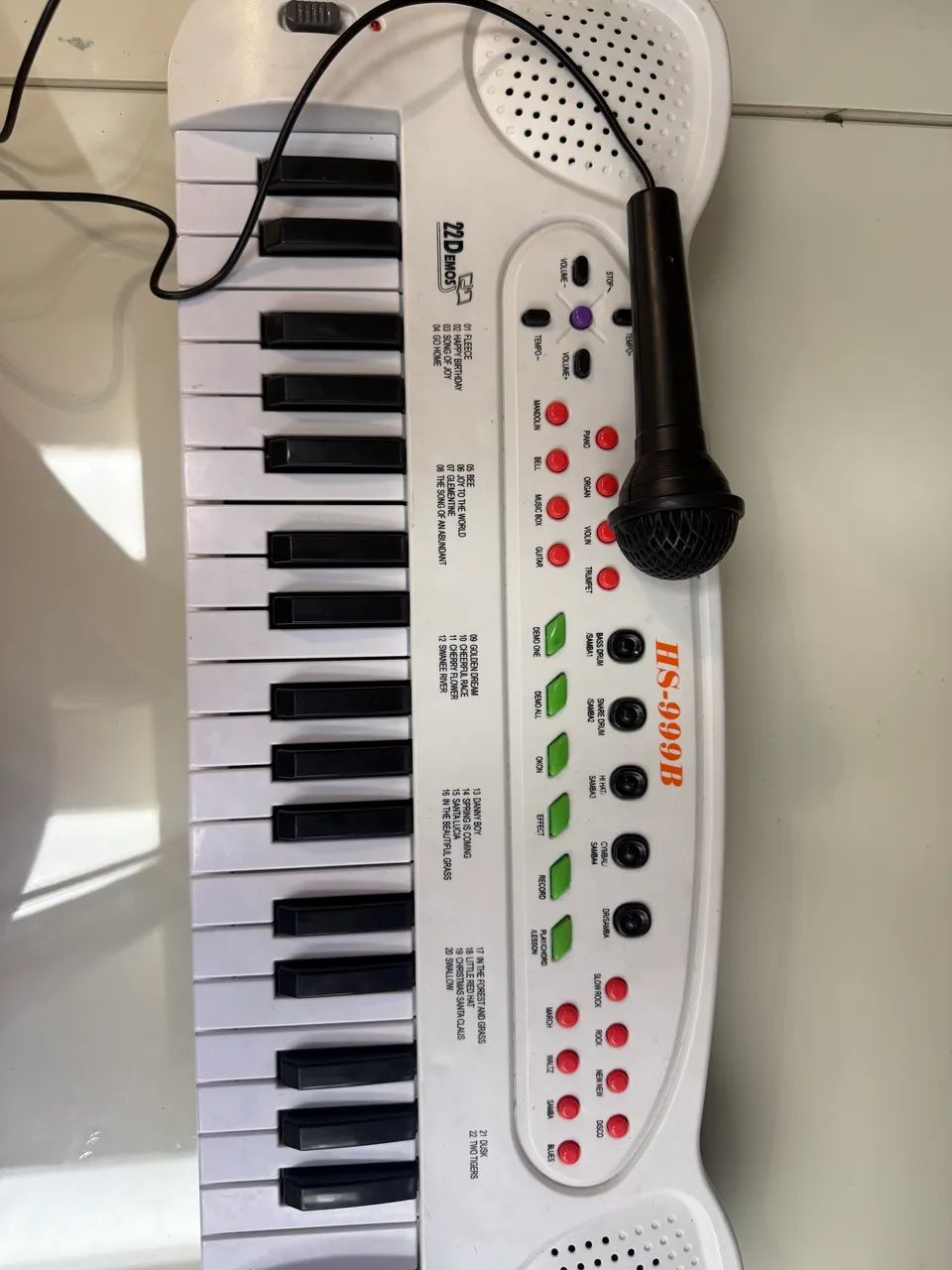 Teclado Musical Infantil HS-999B com Microfone - Brinquedos e