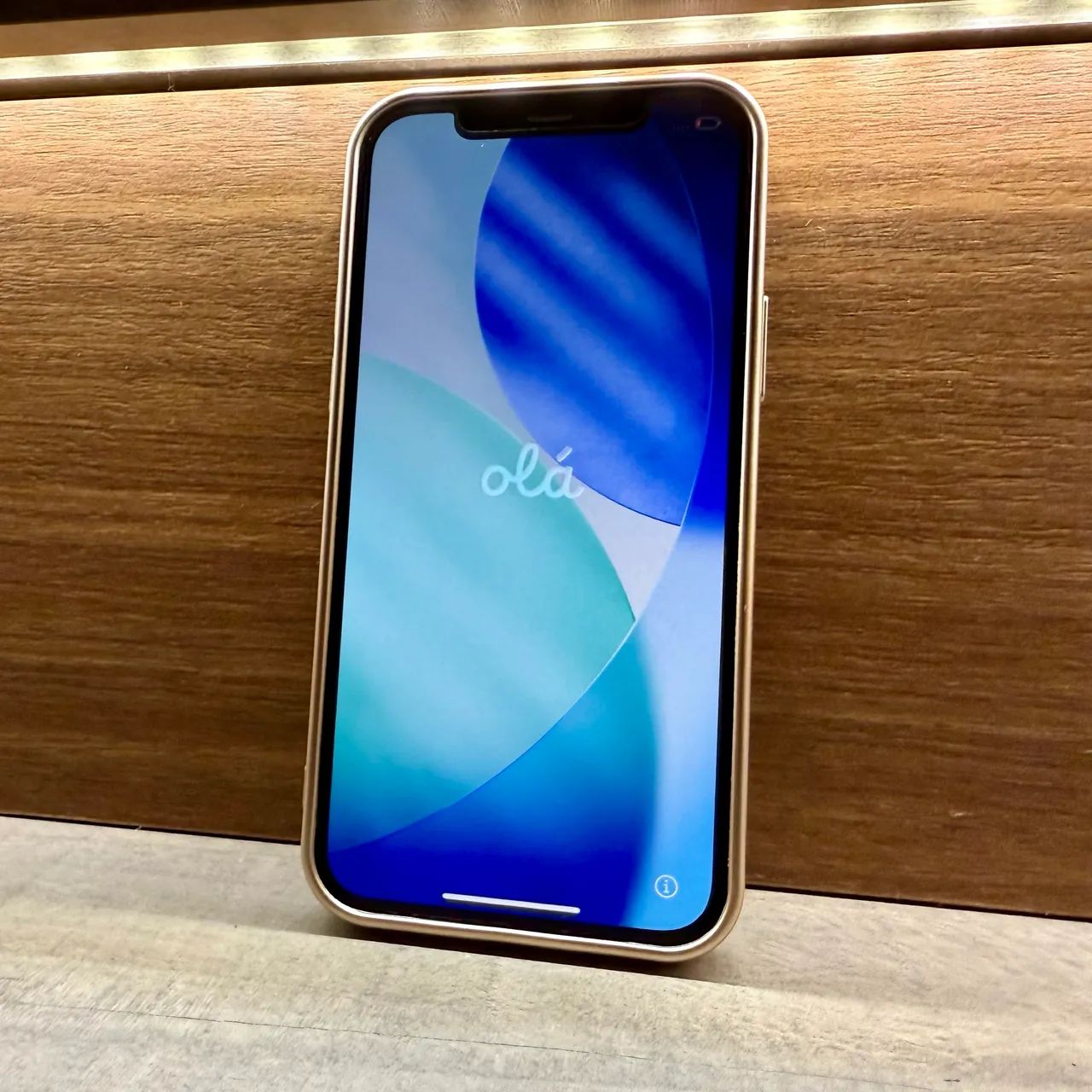 Iphone 12 Pro Branco - Foto 2