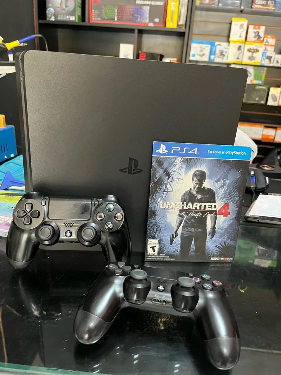Vendo ps4 slim 2 controles  - Foto 3