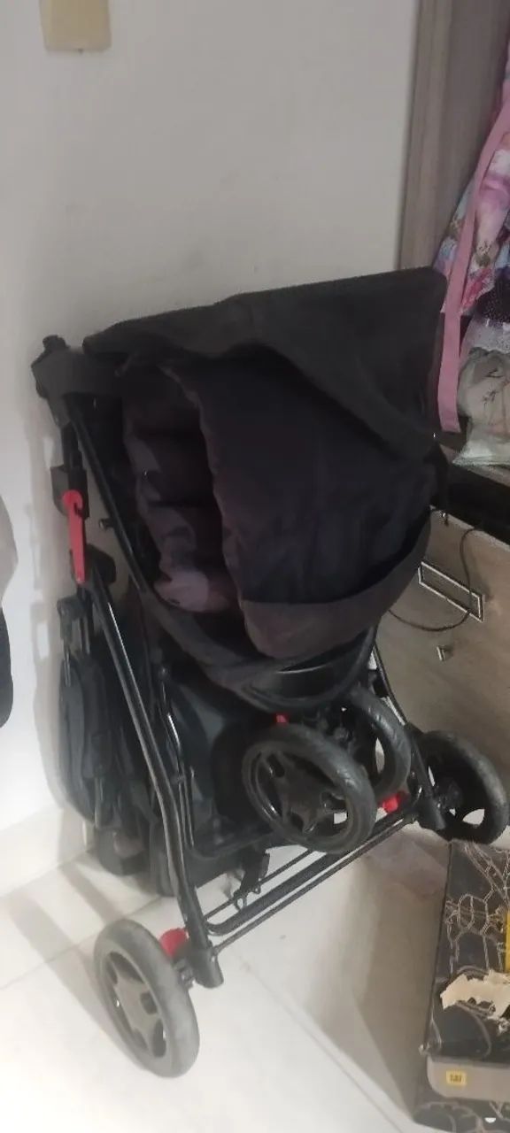 Carrinho de bebê e cadeirinha - Foto 3