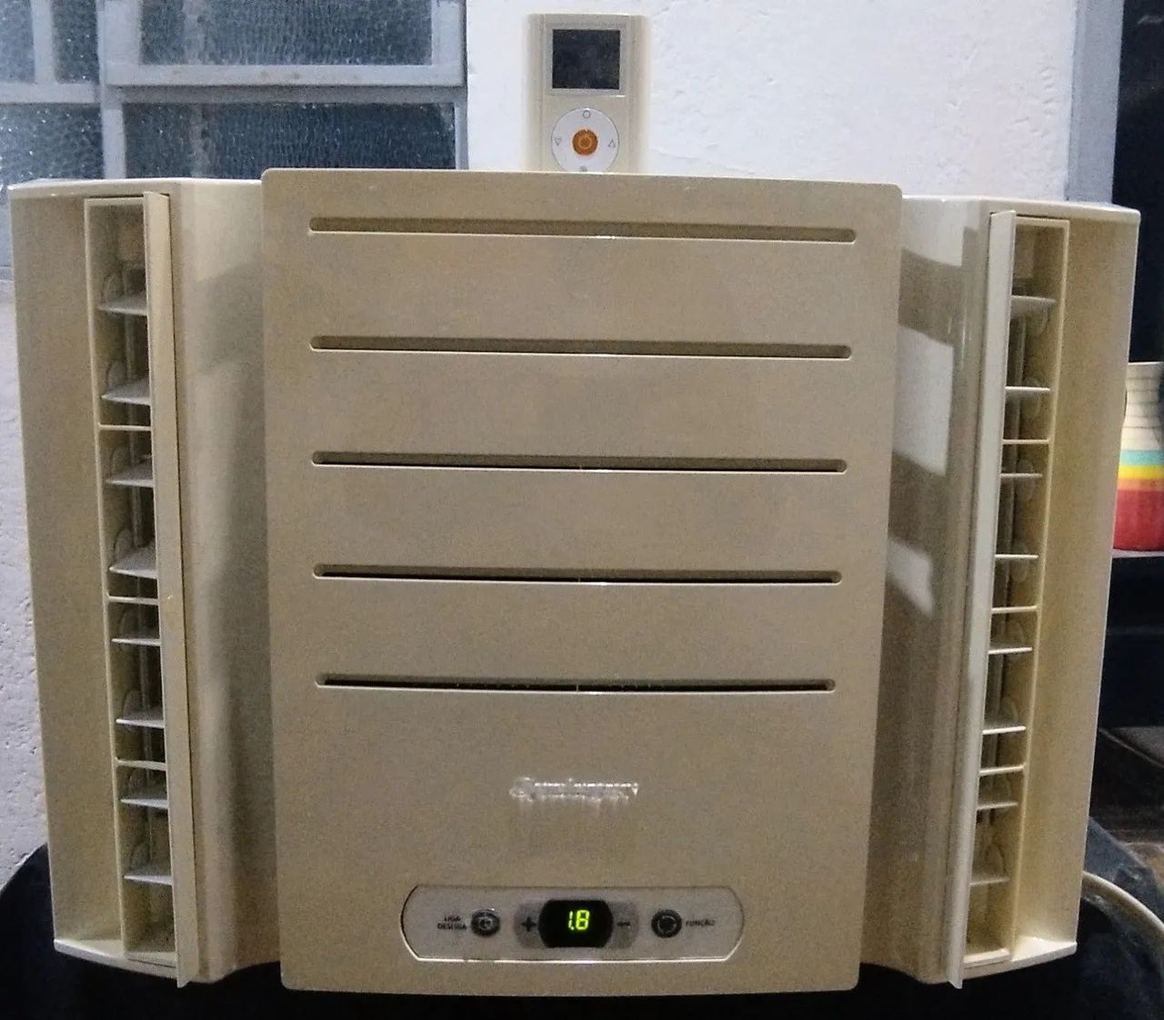 Ar condicionado Springer 10000 BTUs - 220v