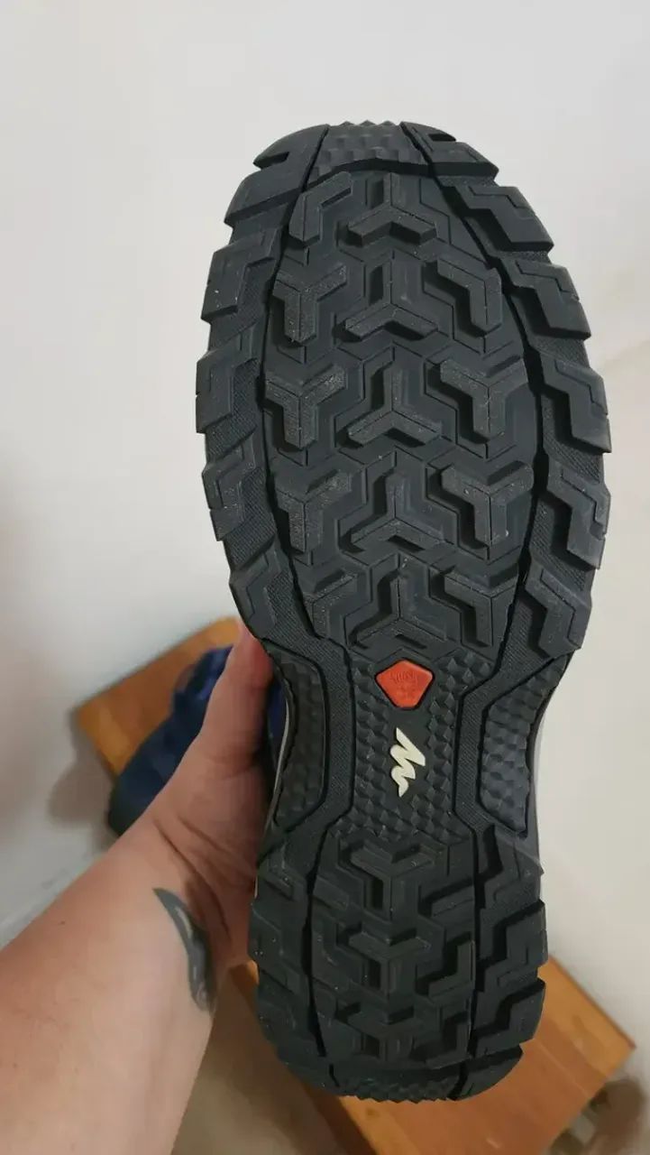 Tênis Quechua Trekking Impermeável MH100 - Foto 2