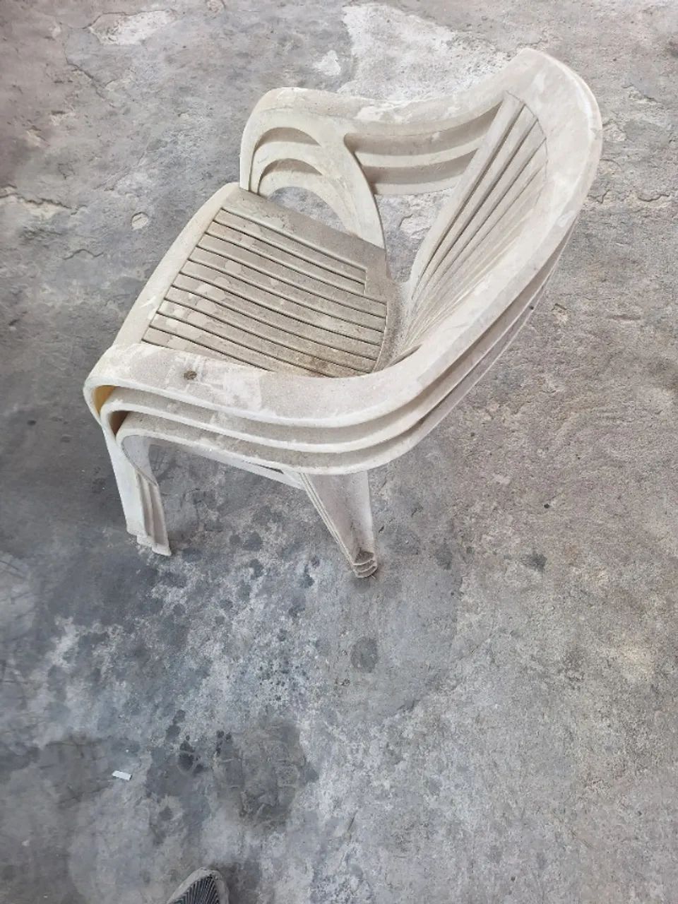cadeiras de plastico com braço - Foto 3