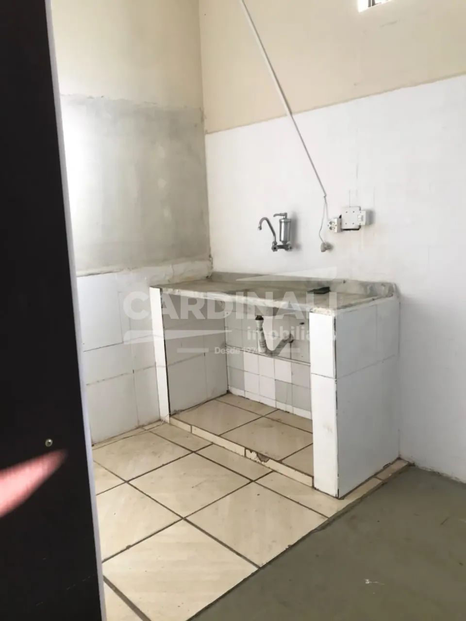 Im óvel comercial bem localizado e com bom espaço para seu negócio - Foto 4