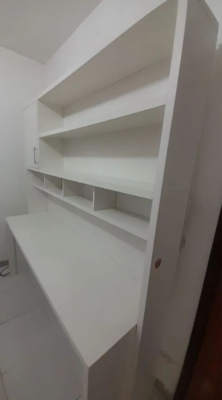 Mesa para estudo em boas condições  - Foto 4