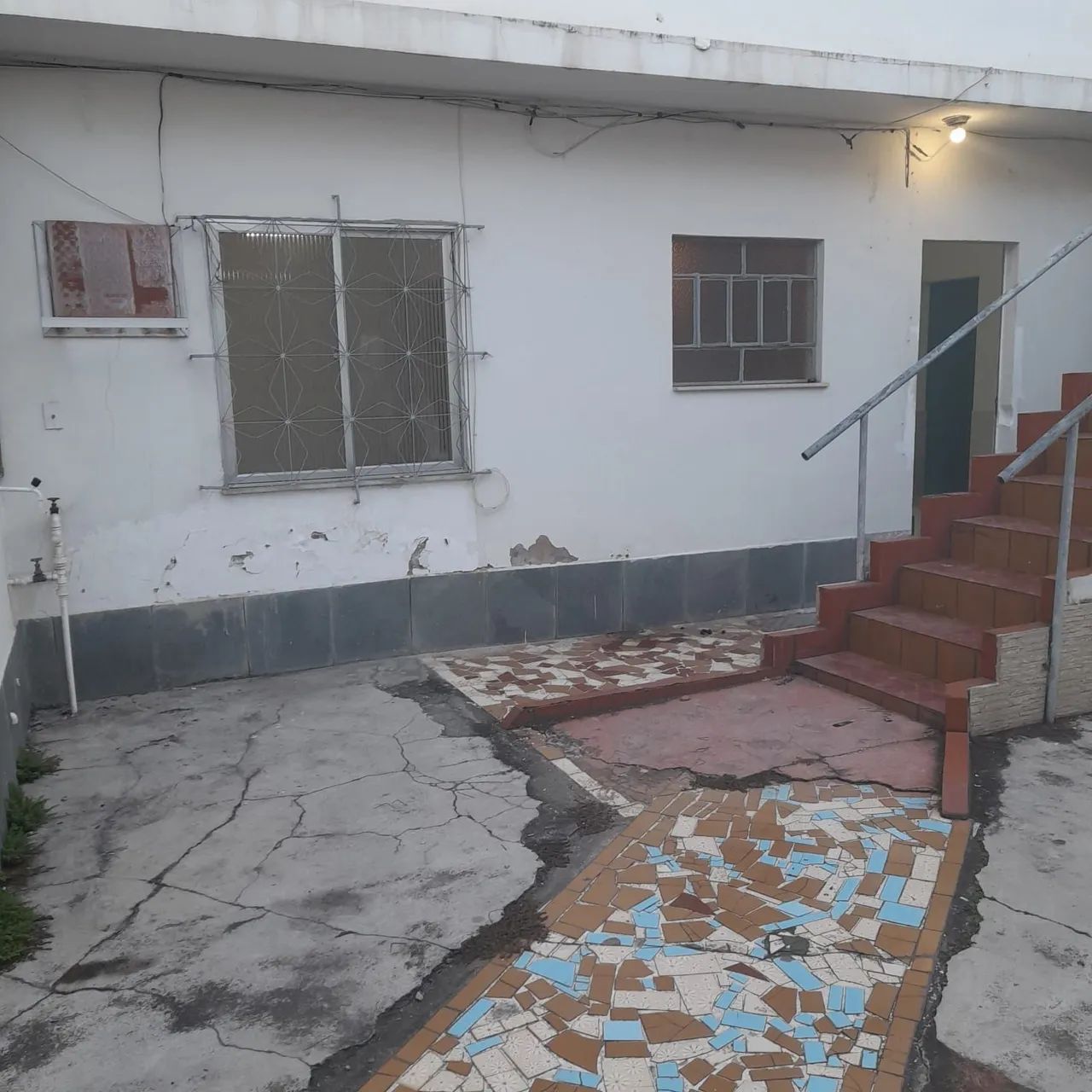 Alugo casa térrea e apartamento em Ramos. - Foto 2
