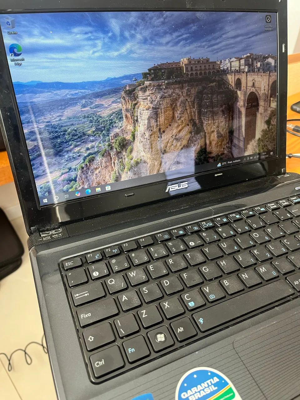 Notebook ASUS - Excelente para uso diário 