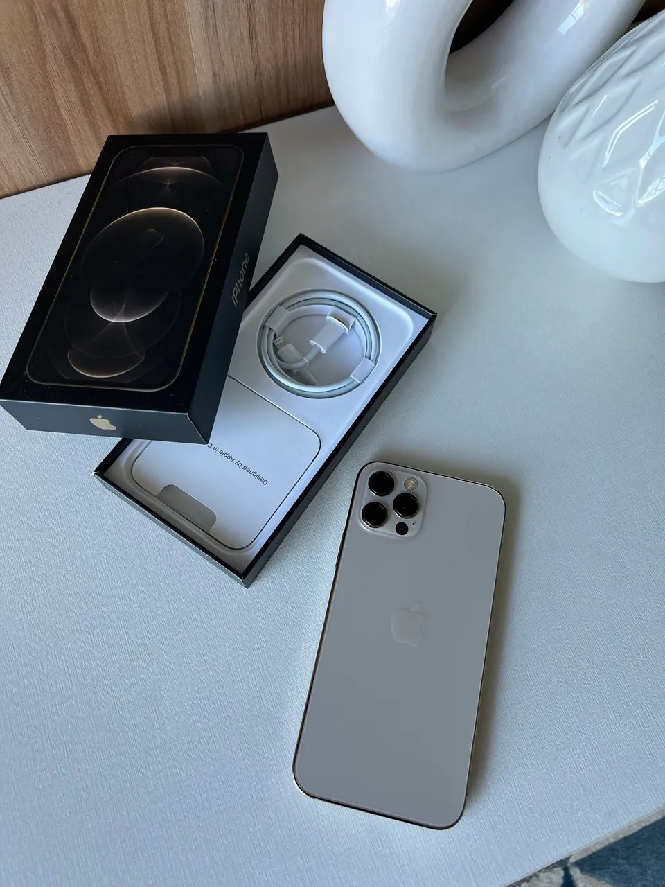 iPhone 12 Pro 256GB Gold (Sem detalhes) - 1.700 R$ - Celulares e