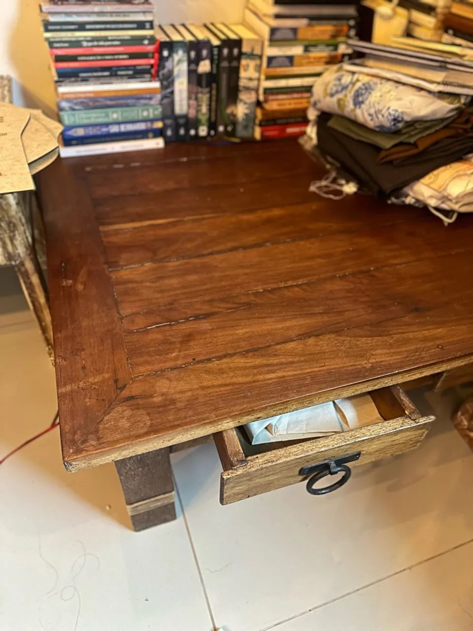 Mesa rústica de centro  - tamanho 1.00 x 89 cm e 36 de altura! 