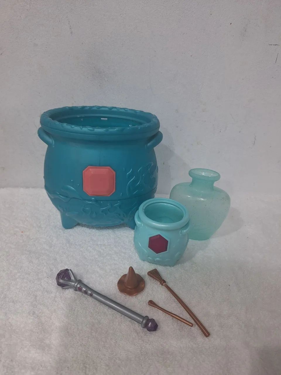 Combo caldeirão de brinquedo Magic Mixies