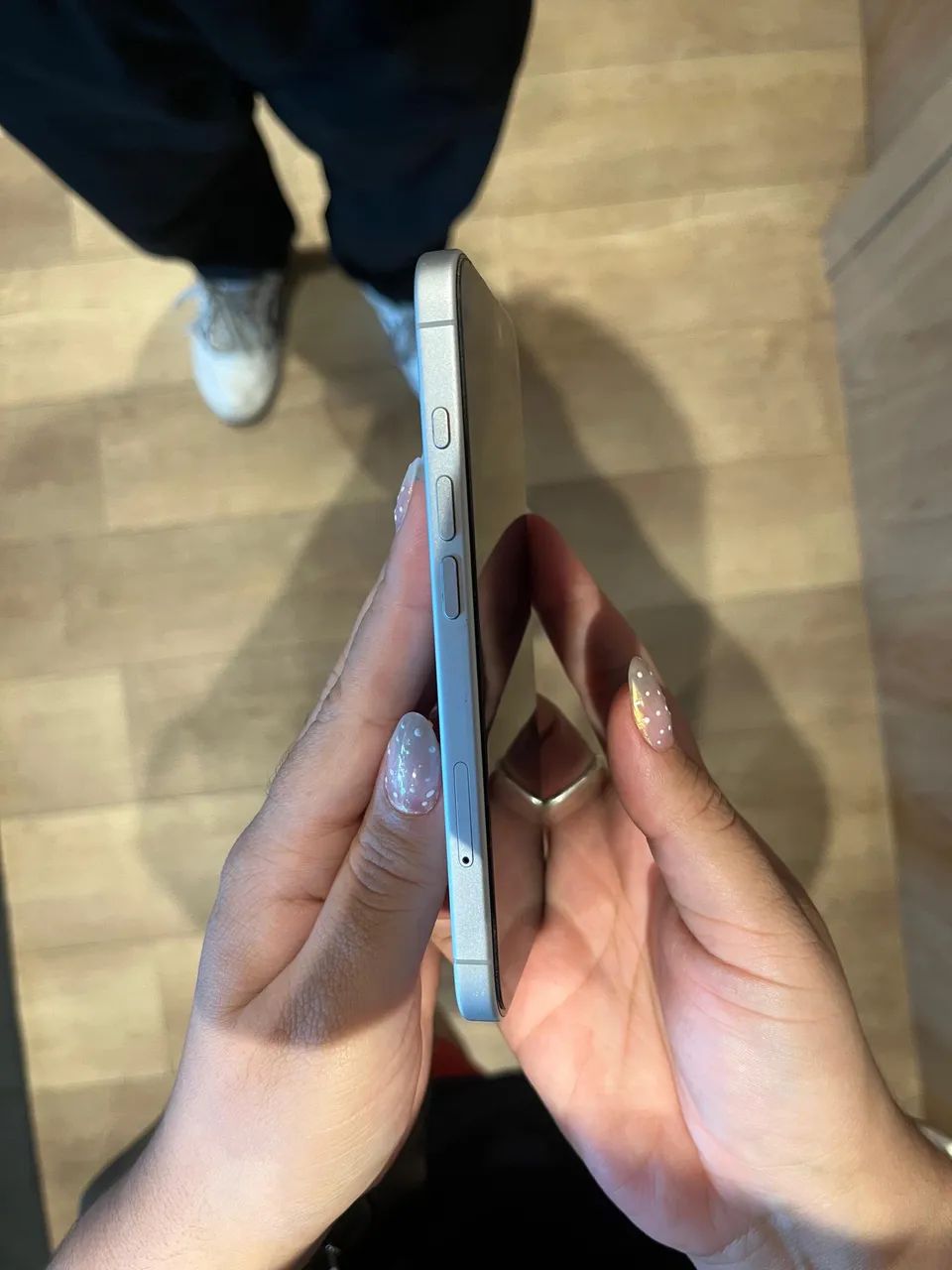iPhone 16 128GB Branco  - Foto 3