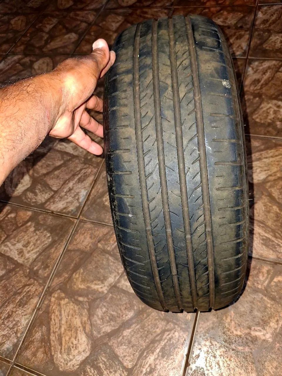 Pneu seme novo 195/55R16  87V - Foto 4
