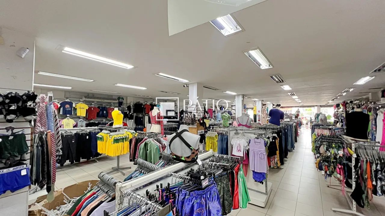MARAMBAIA. Aluga-se excelente ponto comercial c/ possibilidade de ampliação | 710m².