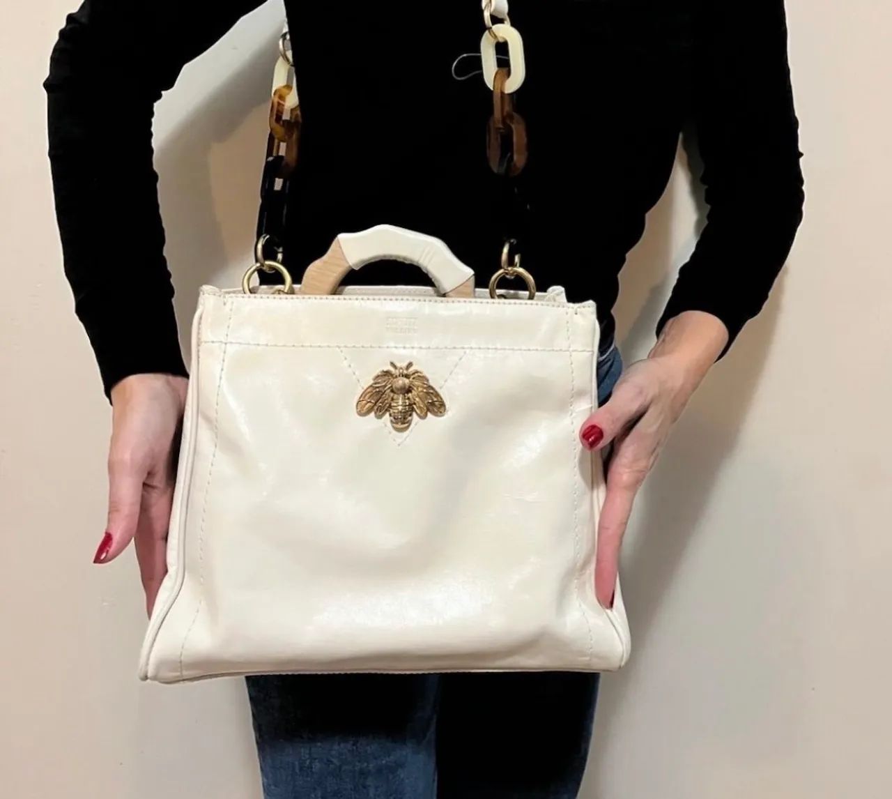 bolsa schutz believe tote off white  - Foto 4