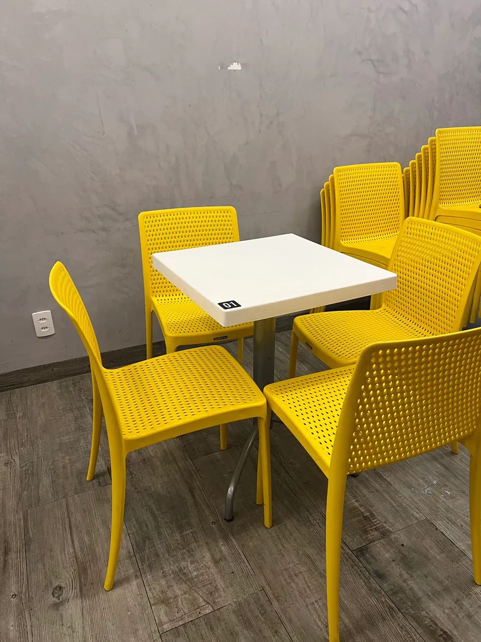 Cadeiras Tramontina Isabele