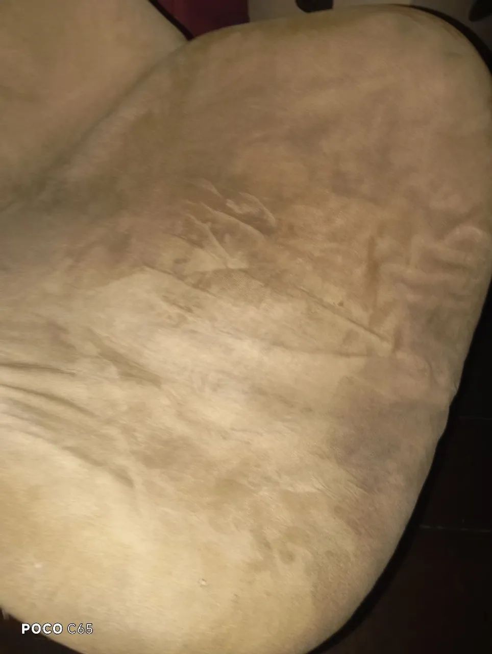 Poltrona giratória modelo egg em Suede bege com base disco de inox - Foto 4