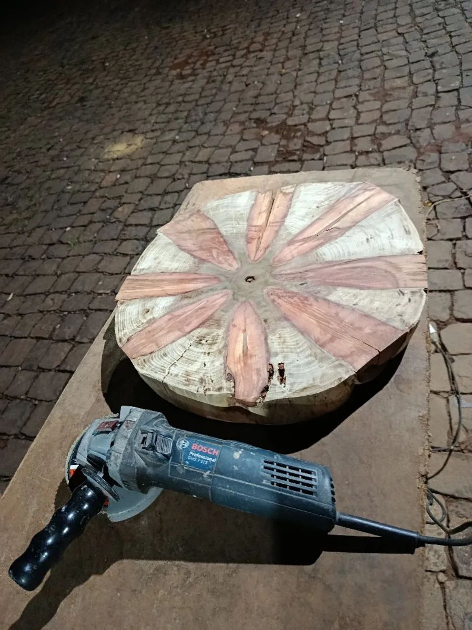 Bolacha de pinheiro lixada  - Foto 4