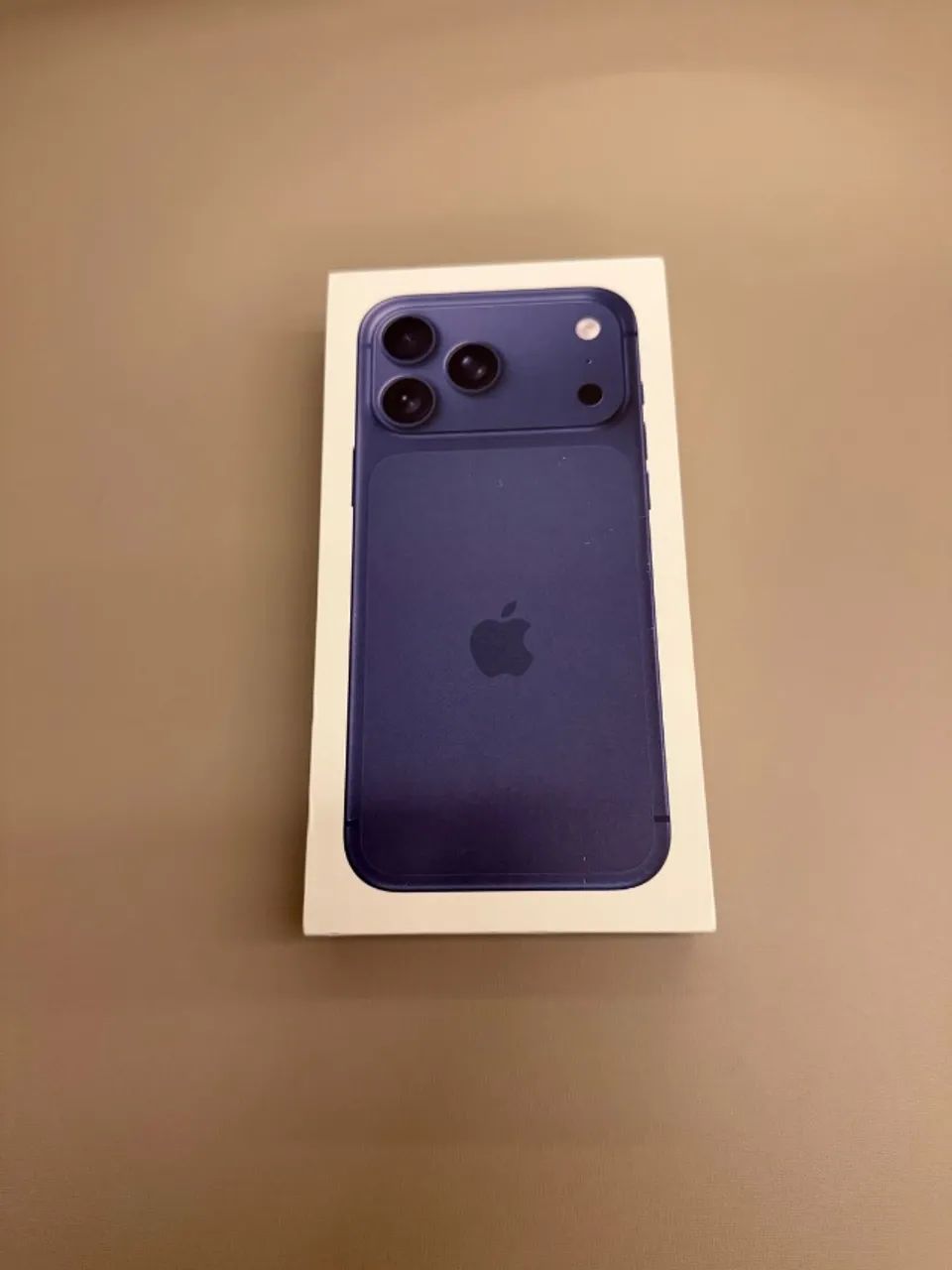 IPHONE 17 PRO MAX 256 GB SILVER E AZUL LACRADO - Foto 4