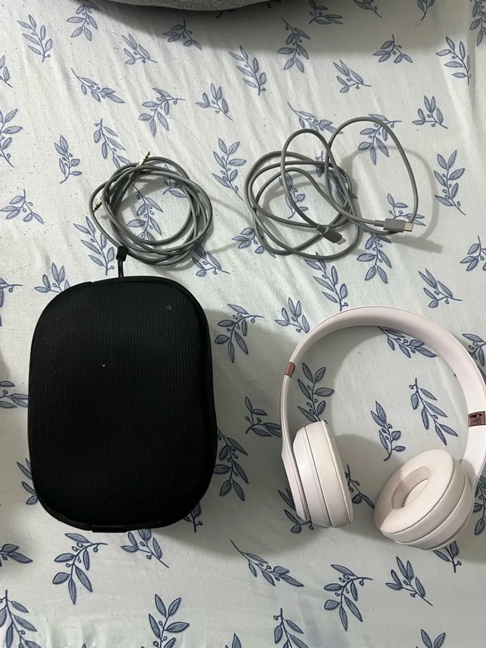 Fone de ouvido sem fio é com fio  - Foto 2