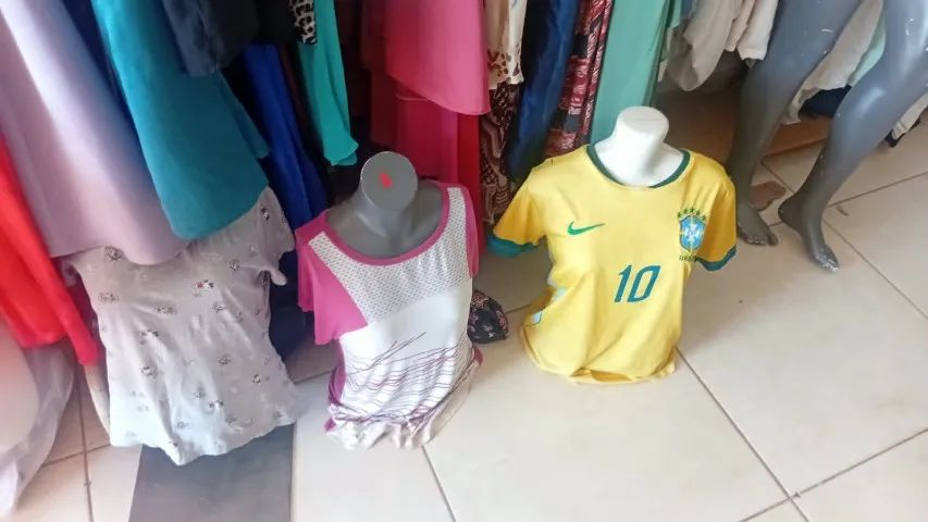 Lote de roupas usadas - Foto 2