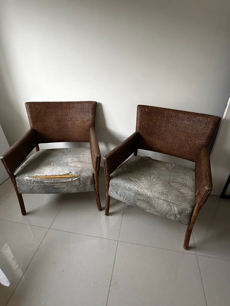 Par de poltronas área acolchoadas 