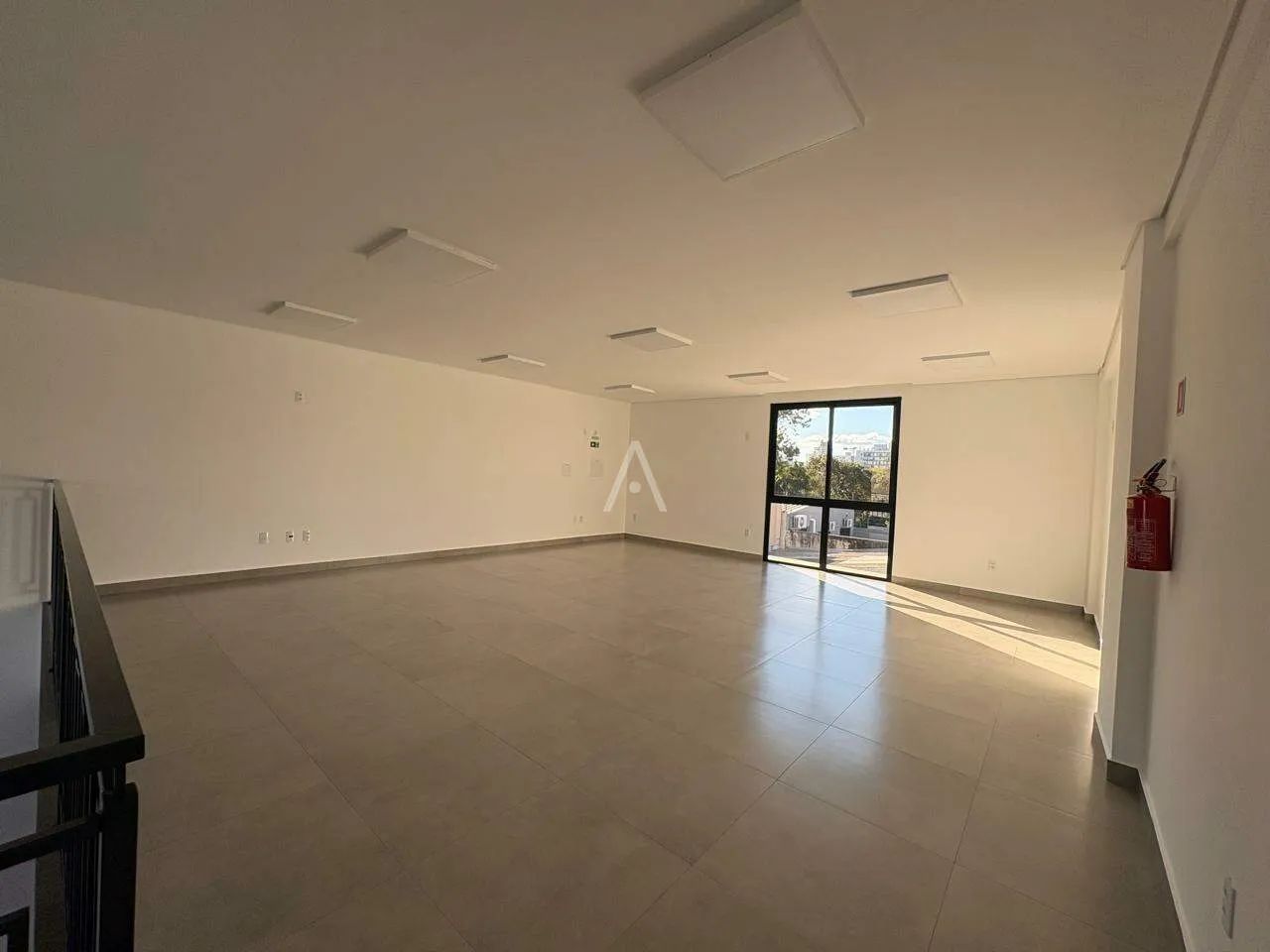 Sala Comercial Nova para Aluguel Neva em Cascavel Paraná - Foto 5