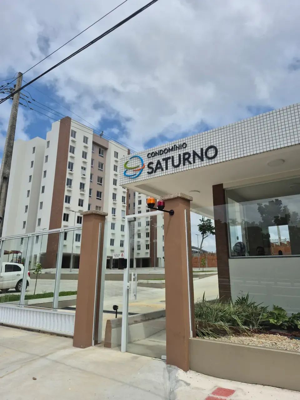 Excelente Apartamento no Condominio Saturno