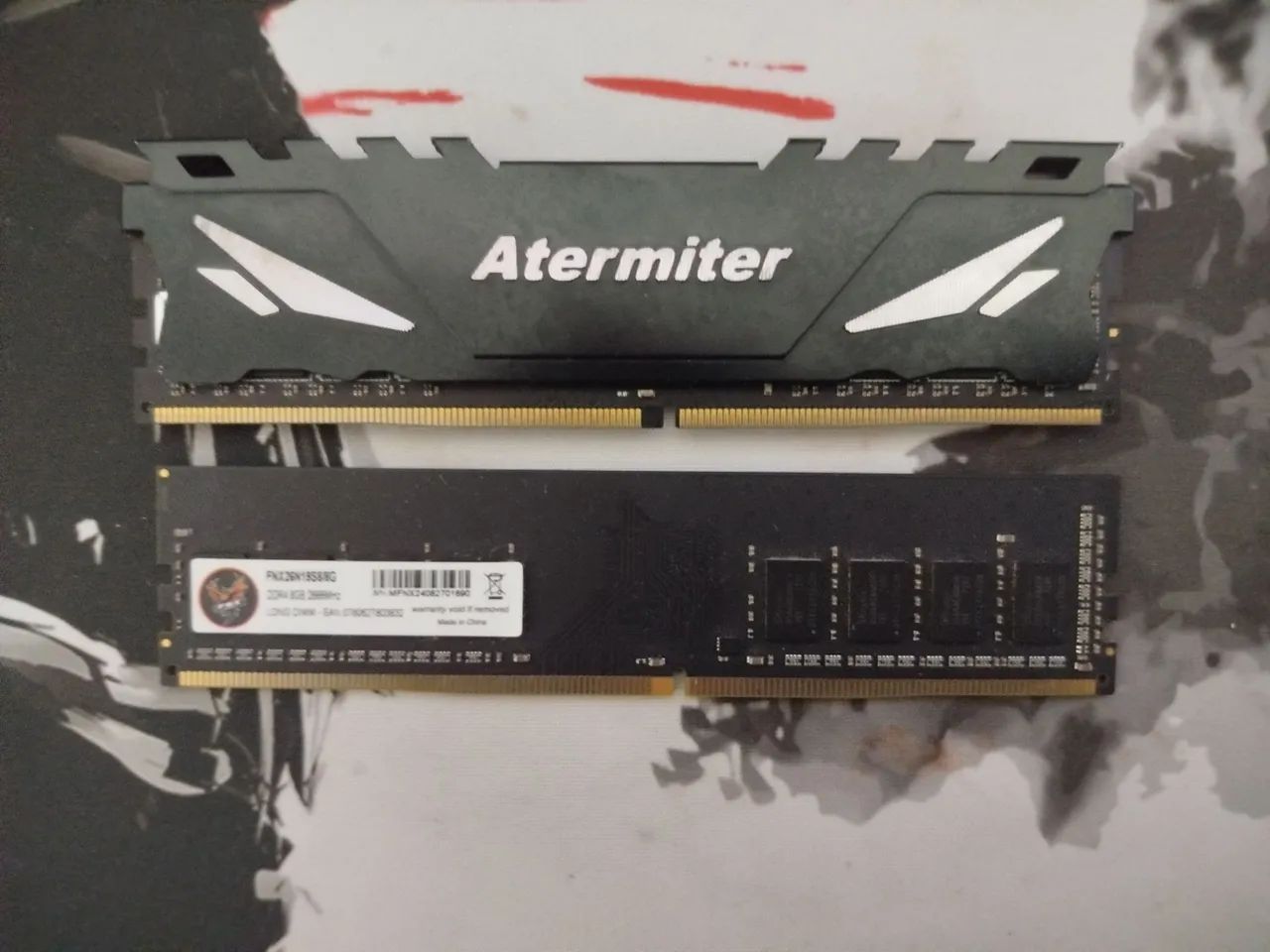 2x pentes memória ram 8gb 2666mhz