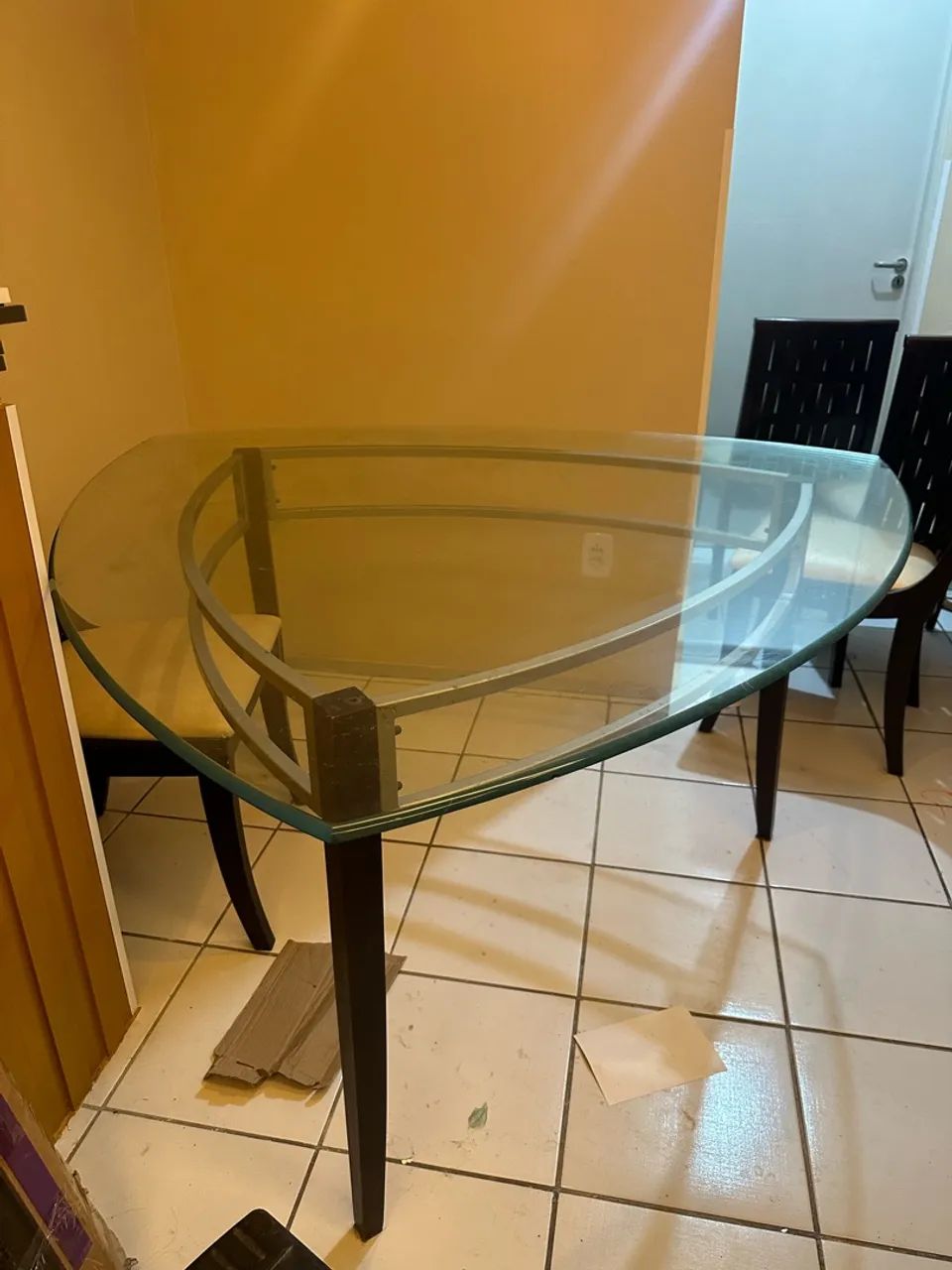 Mesa triangular 