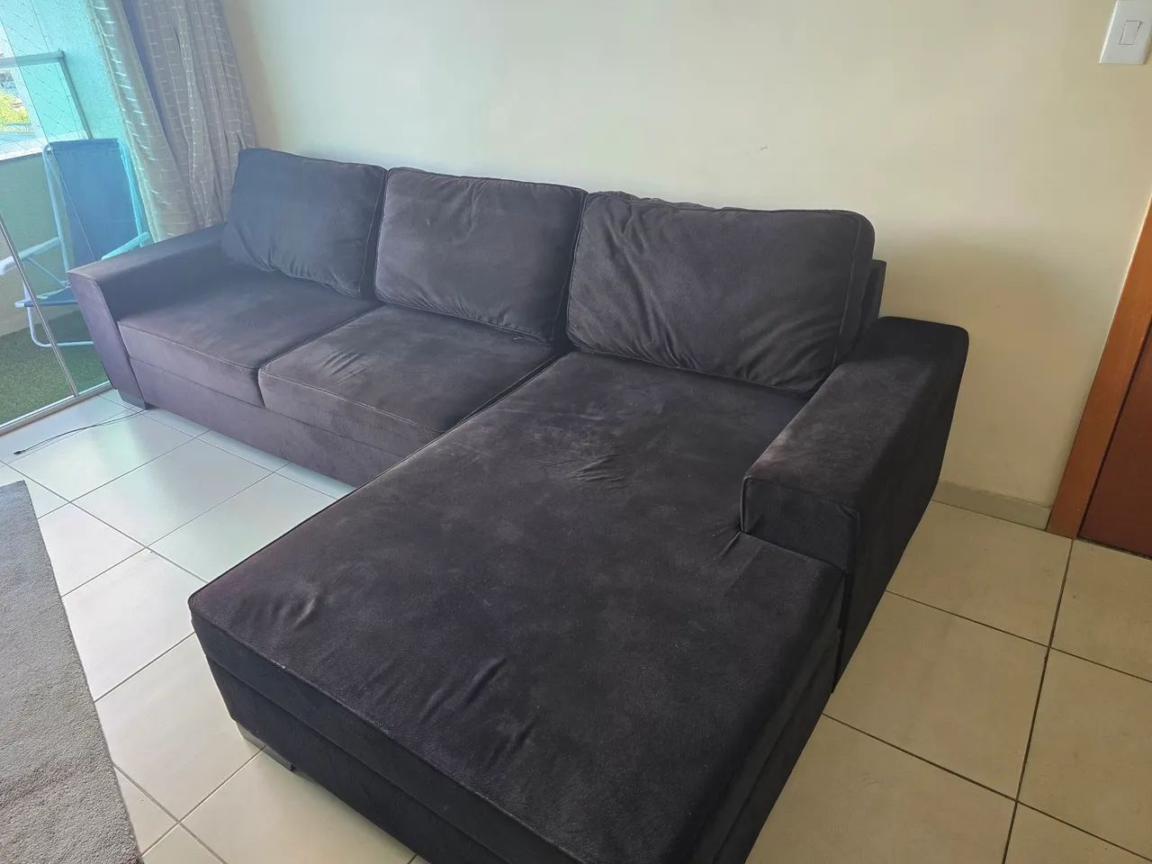 Sofá preto com chase - Foto 3
