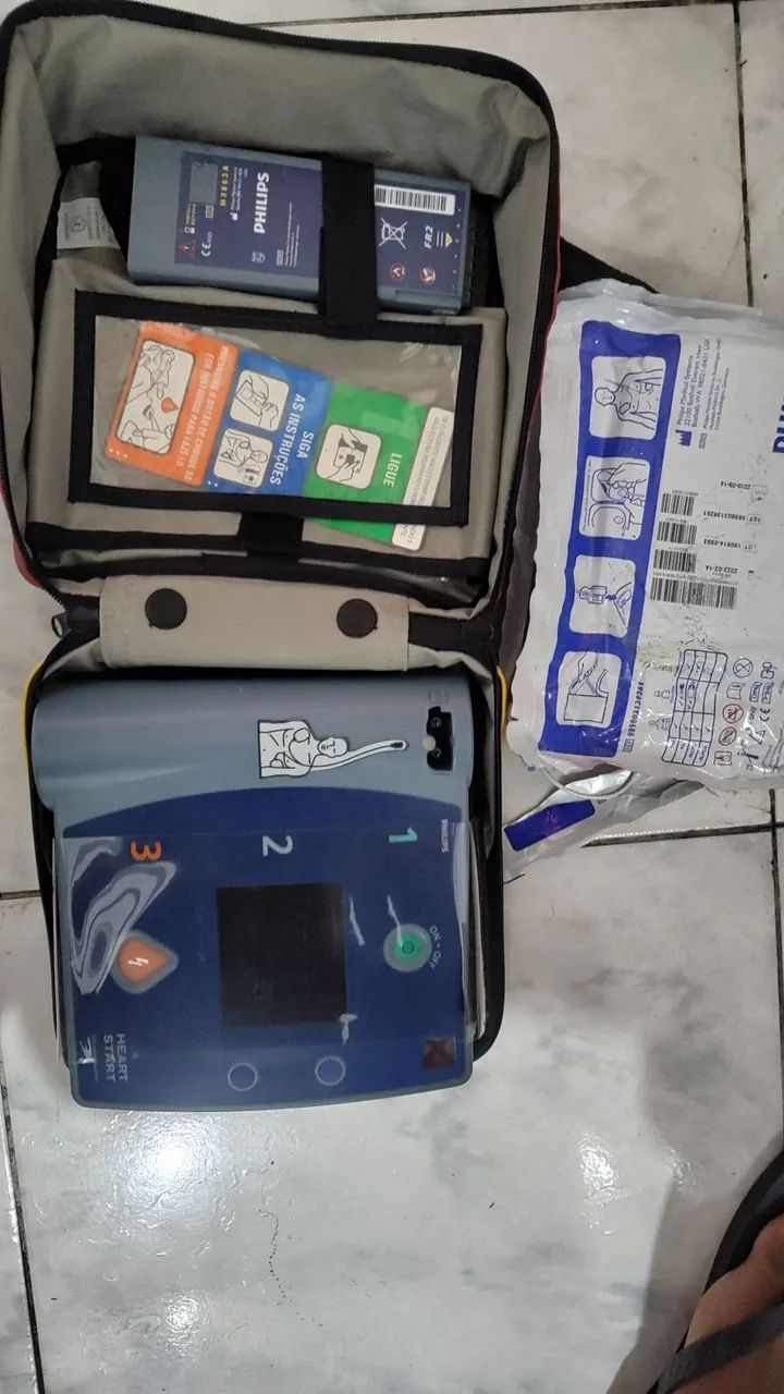 Desfibrador externo automático D.E.A - Foto 4
