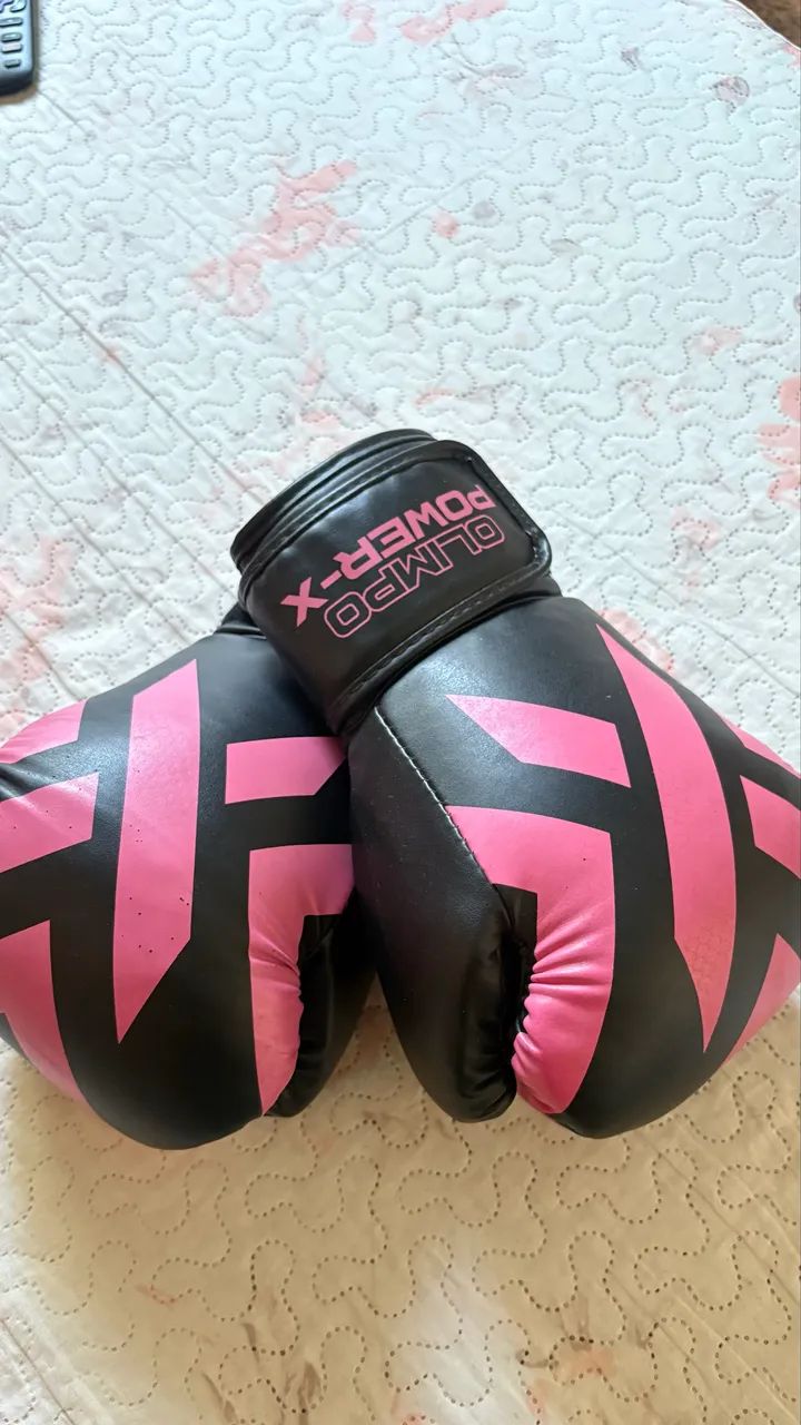 Luva de boxe feminina 