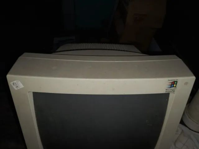 Monitor Vintage Samsung Syncmaster 3 Ne - em funcionamento - Foto 4