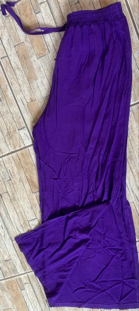 Calça com fenda linda - TAM G - Foto 3