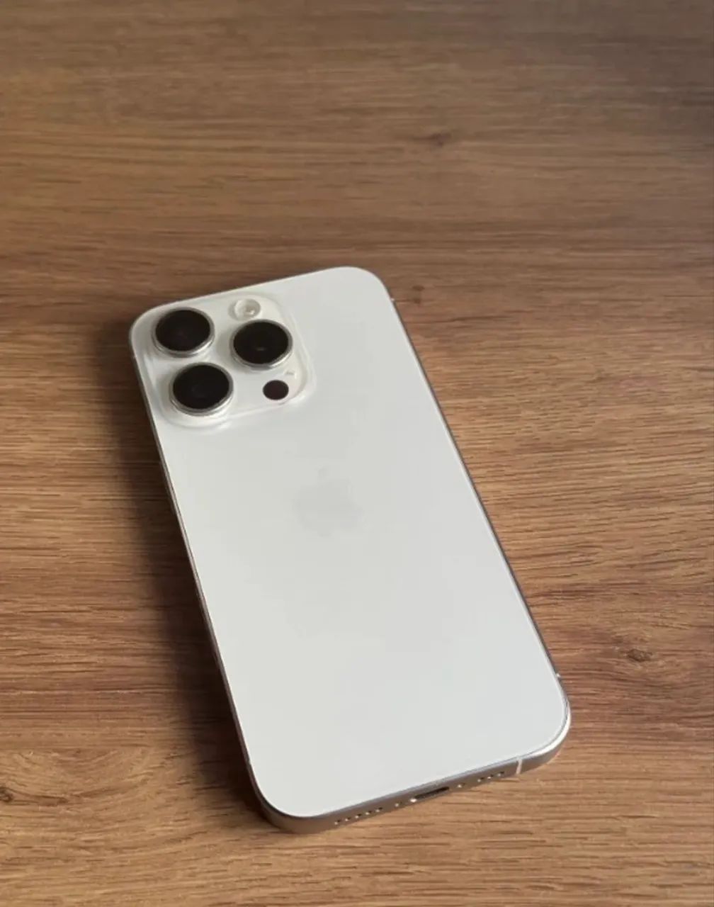 iPhone 15 pro - Foto 2