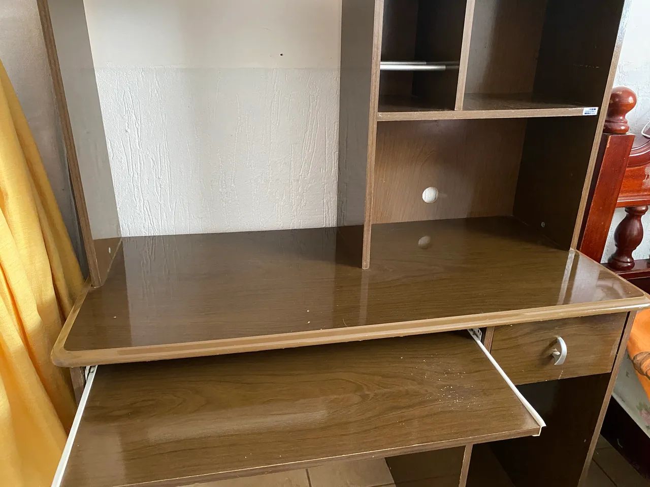 Mesa para computador com estante  - Foto 4
