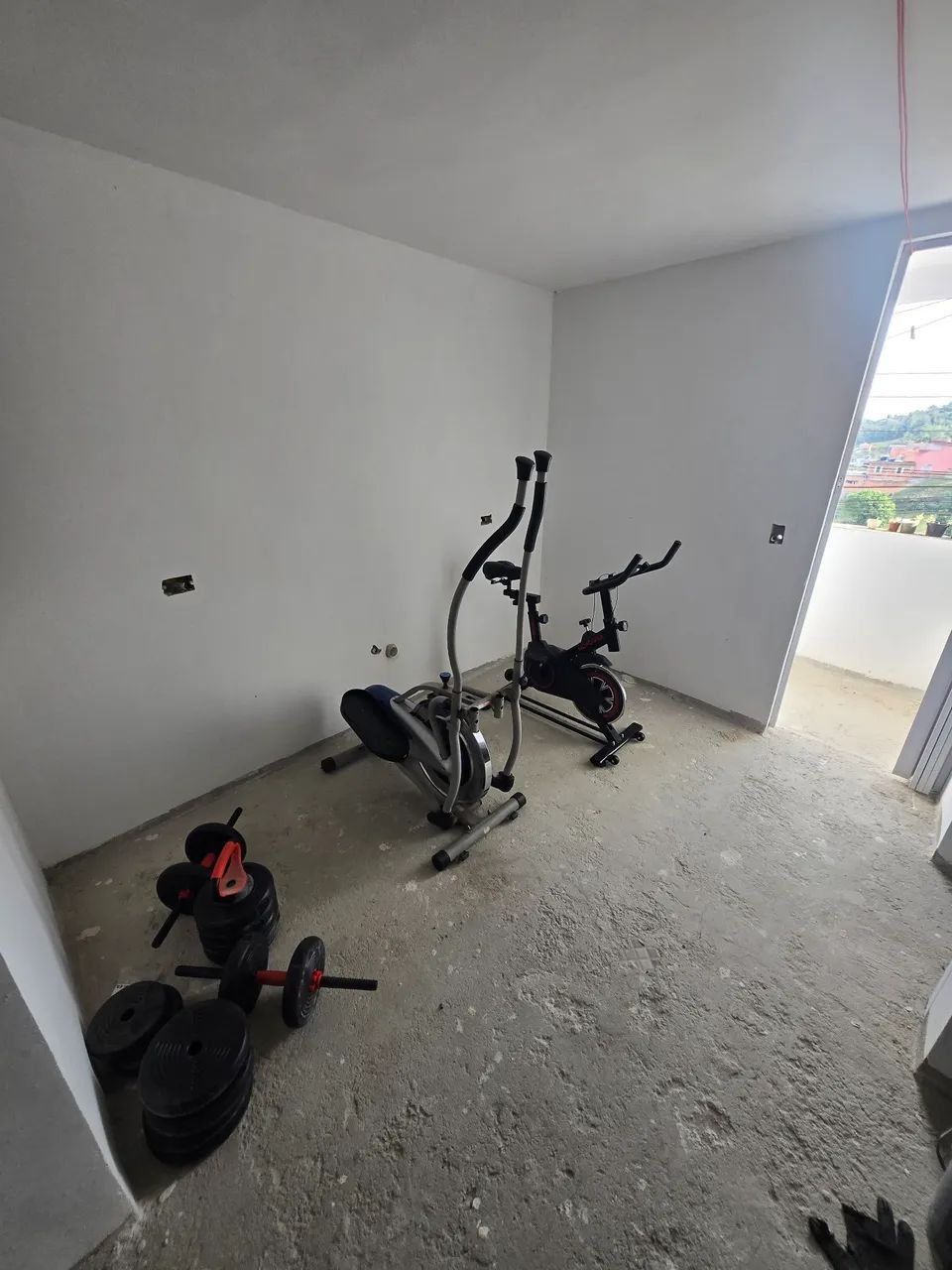 Bicicleta ergometrica e elíptico compacto.