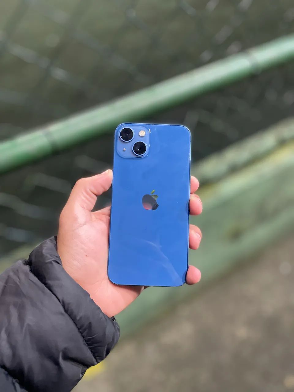 IPHONE 13 sem detalhes 